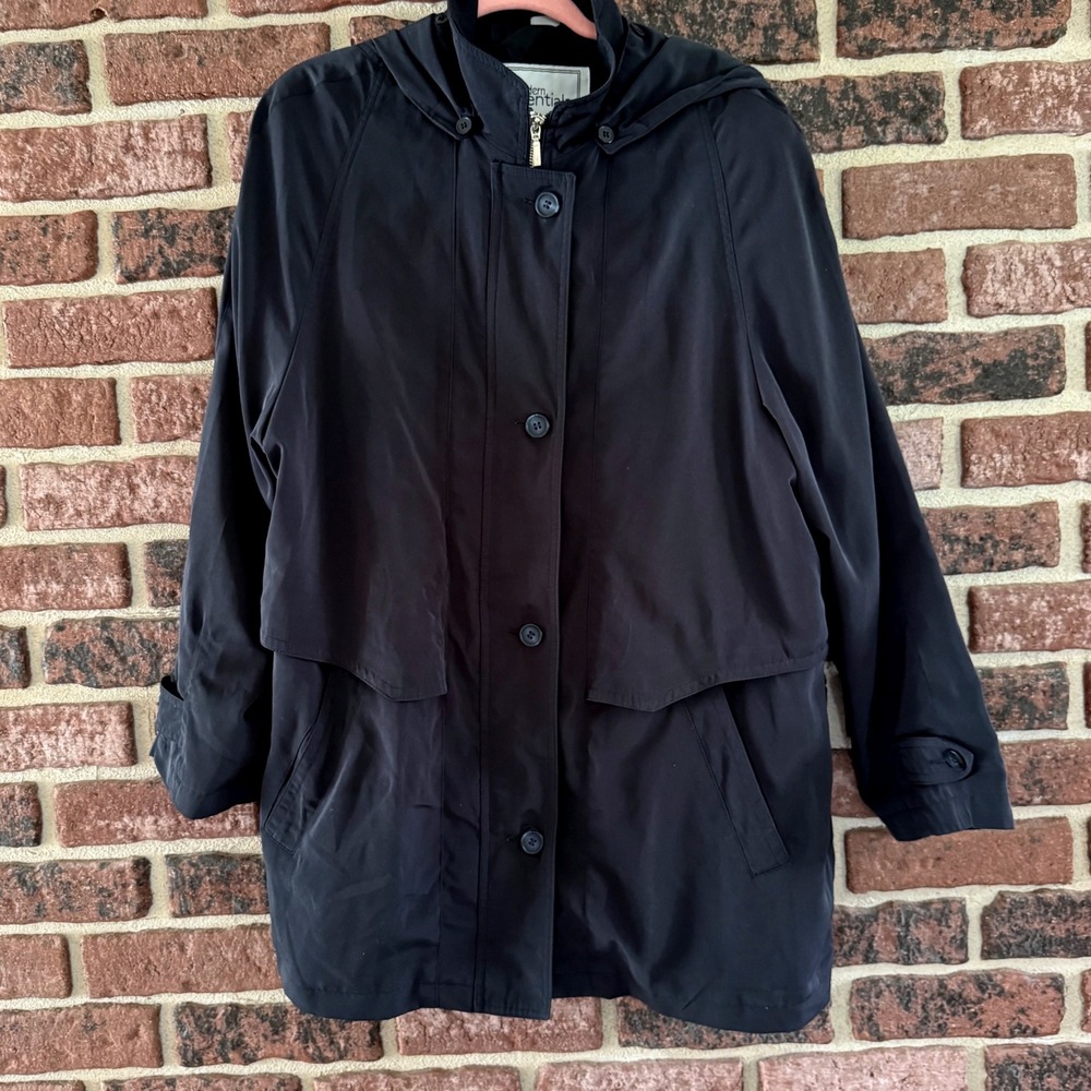 Hooded Rain Jacket Windbreaker Black Zip Button Front Lightweight Commuter Wind